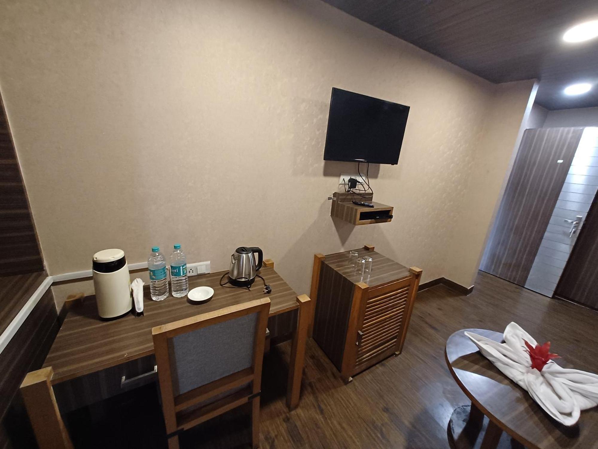 Hotel Park Residency Jaipur Bagian luar foto