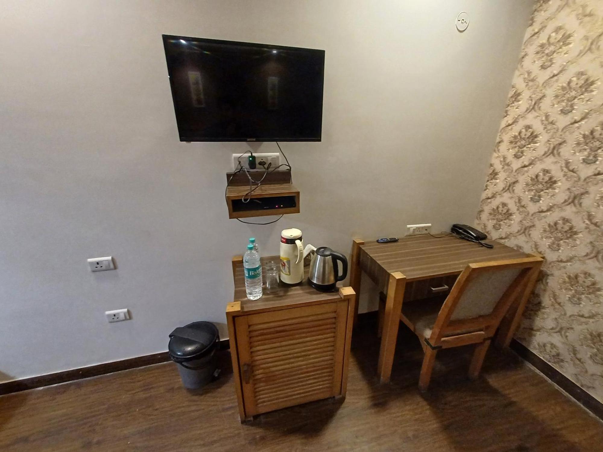 Hotel Park Residency Jaipur Bagian luar foto